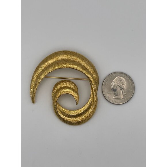 Vintage Gold Tone Brooch Circle Feathers Leaf 2" - Picture 6 of 6